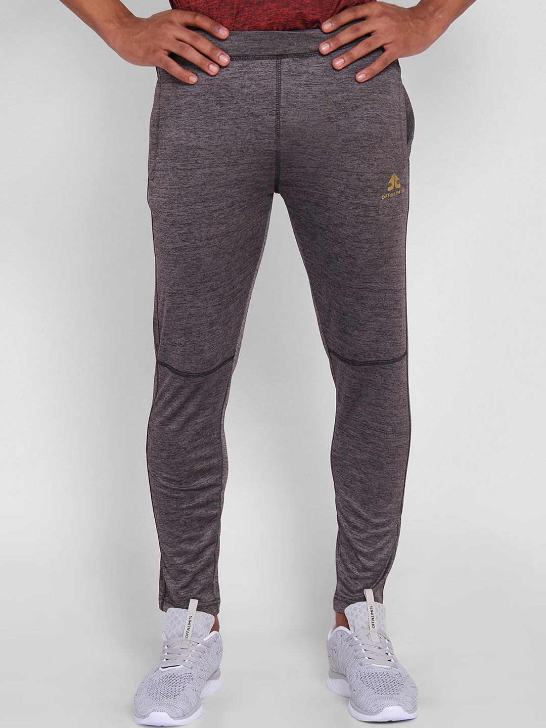 

OFF LIMITS Men Grey Solid Slim Fit Trackpant