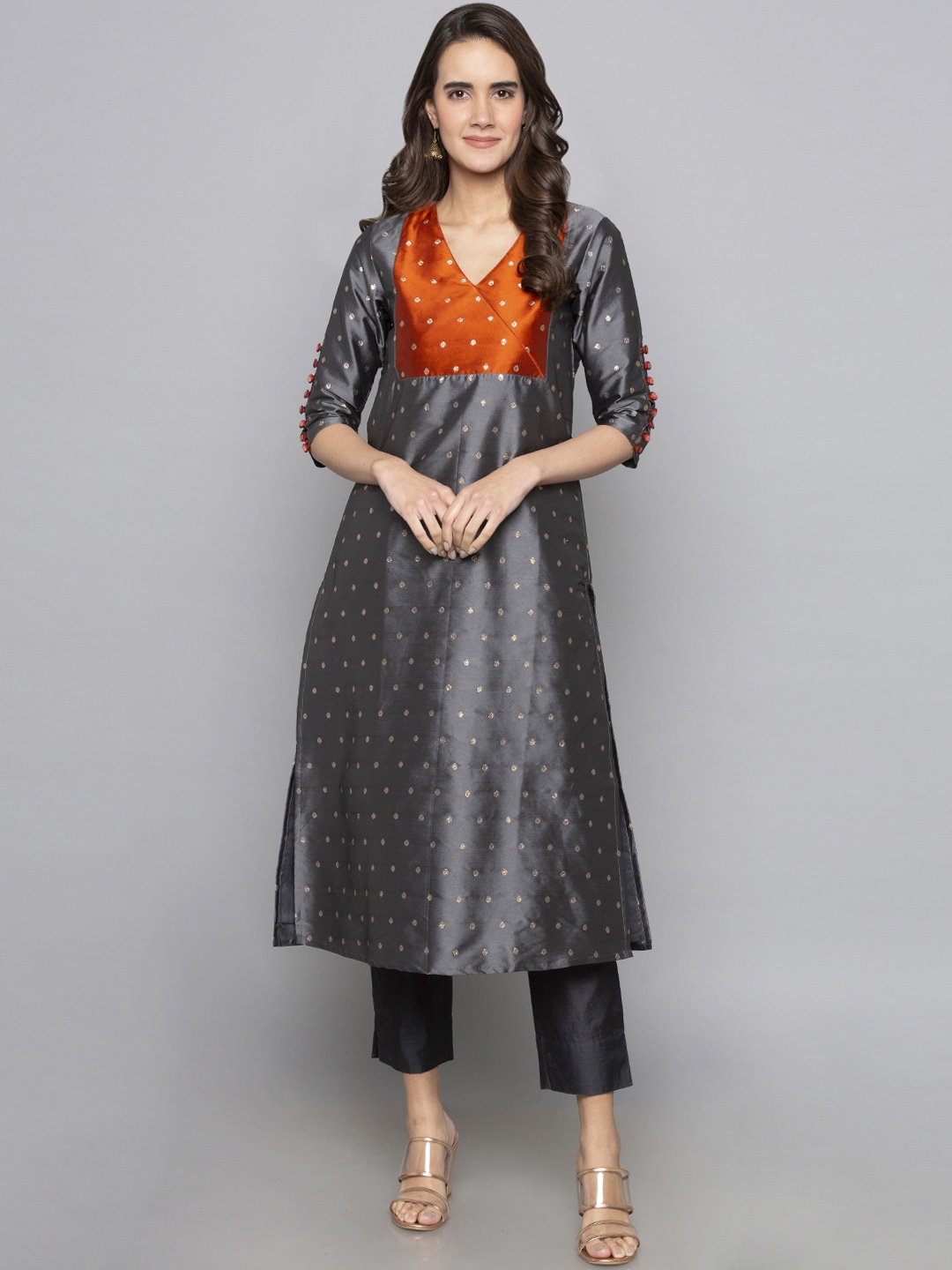 

Desi Weavess Women Grey & Orange Woven Design Straight Kurta