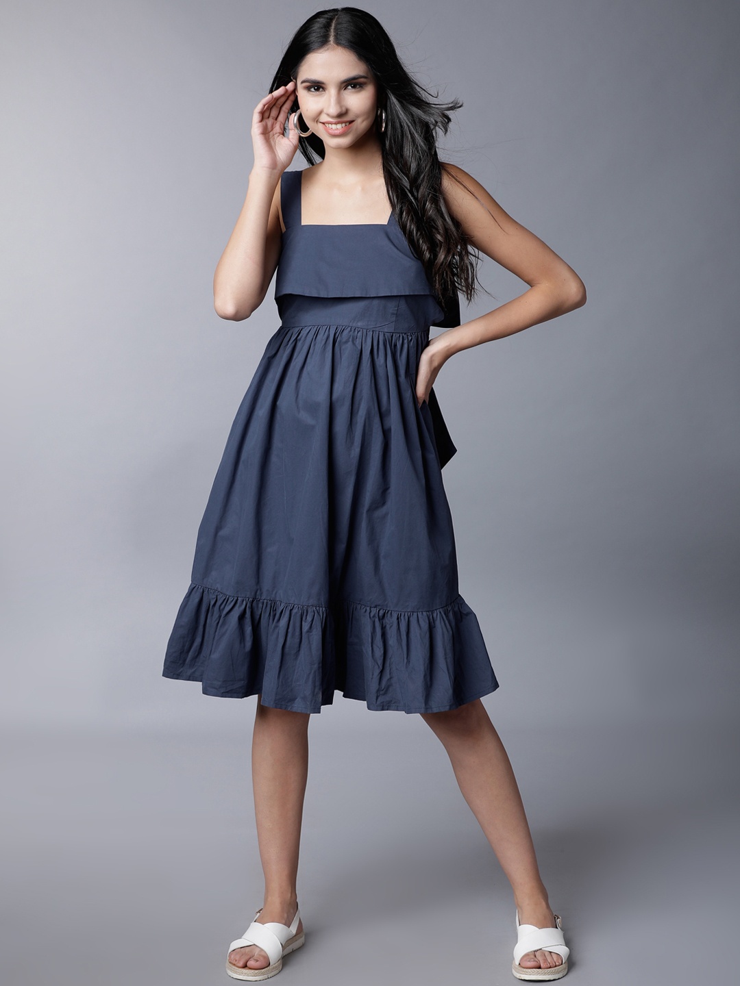 

Tokyo Talkies Women Blue Solid Fit and Flare Dress