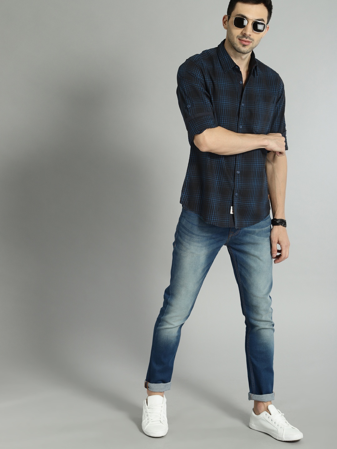 

Roadster Men Grey & Blue Checked Sustainable Casual Shirt