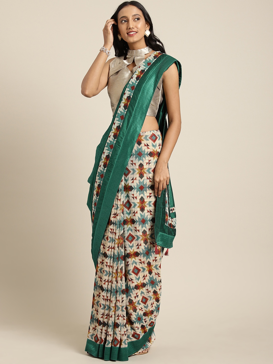 

Aarrah Women Green & Off-White Checked Satin Saree