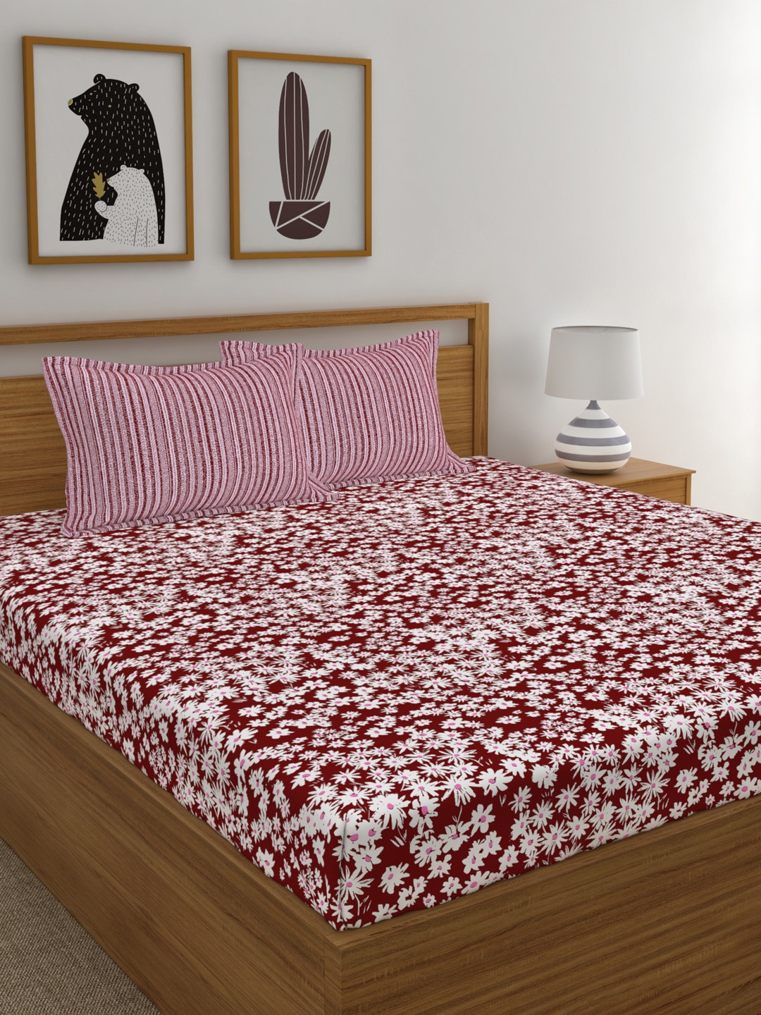

MYTRIDENT Red White Floral 120 TC Cotton 1 Queen Bedsheet with 2 Pillow Covers