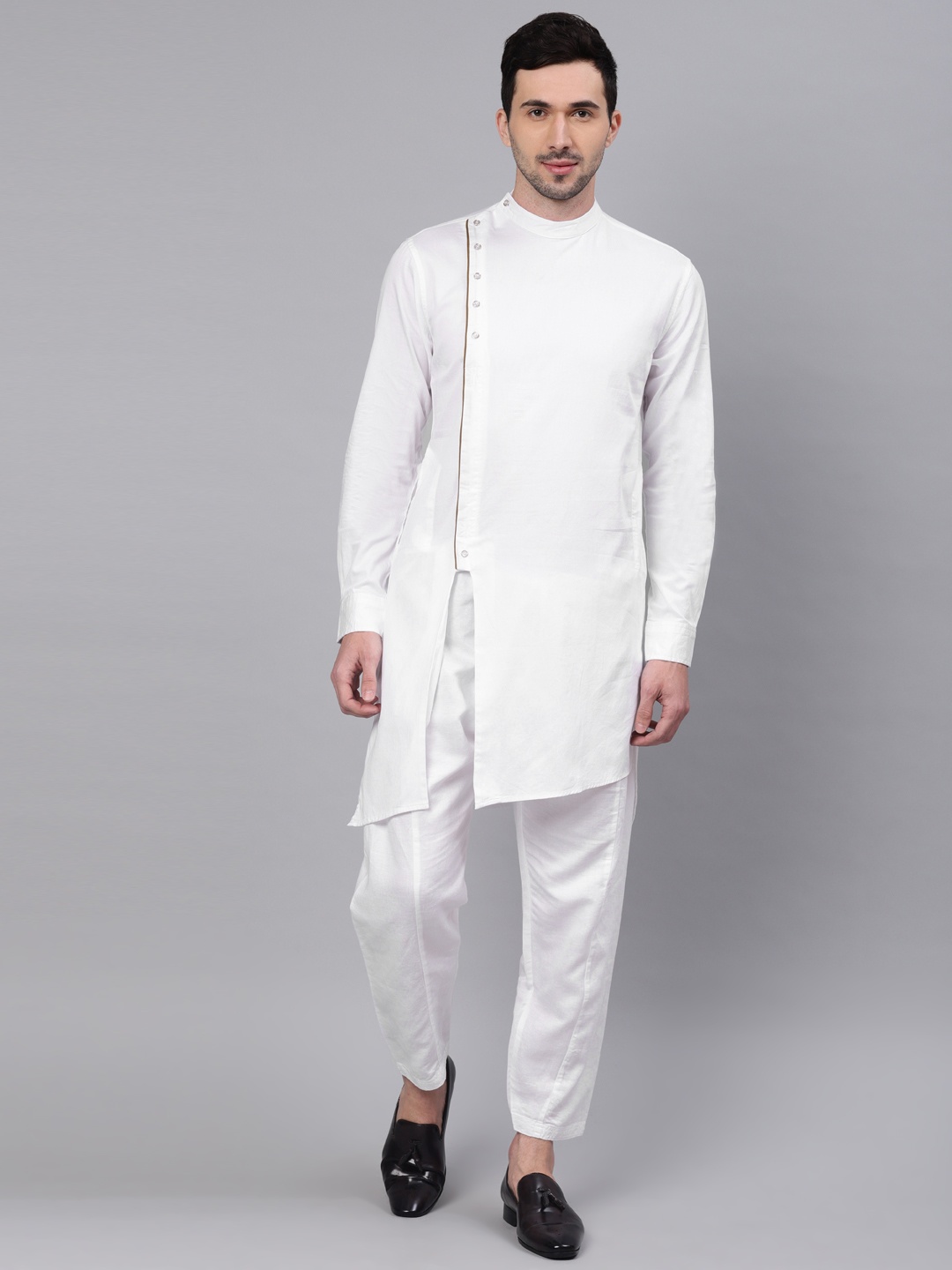 

Freehand Men White Solid Straight Fusion Kurta