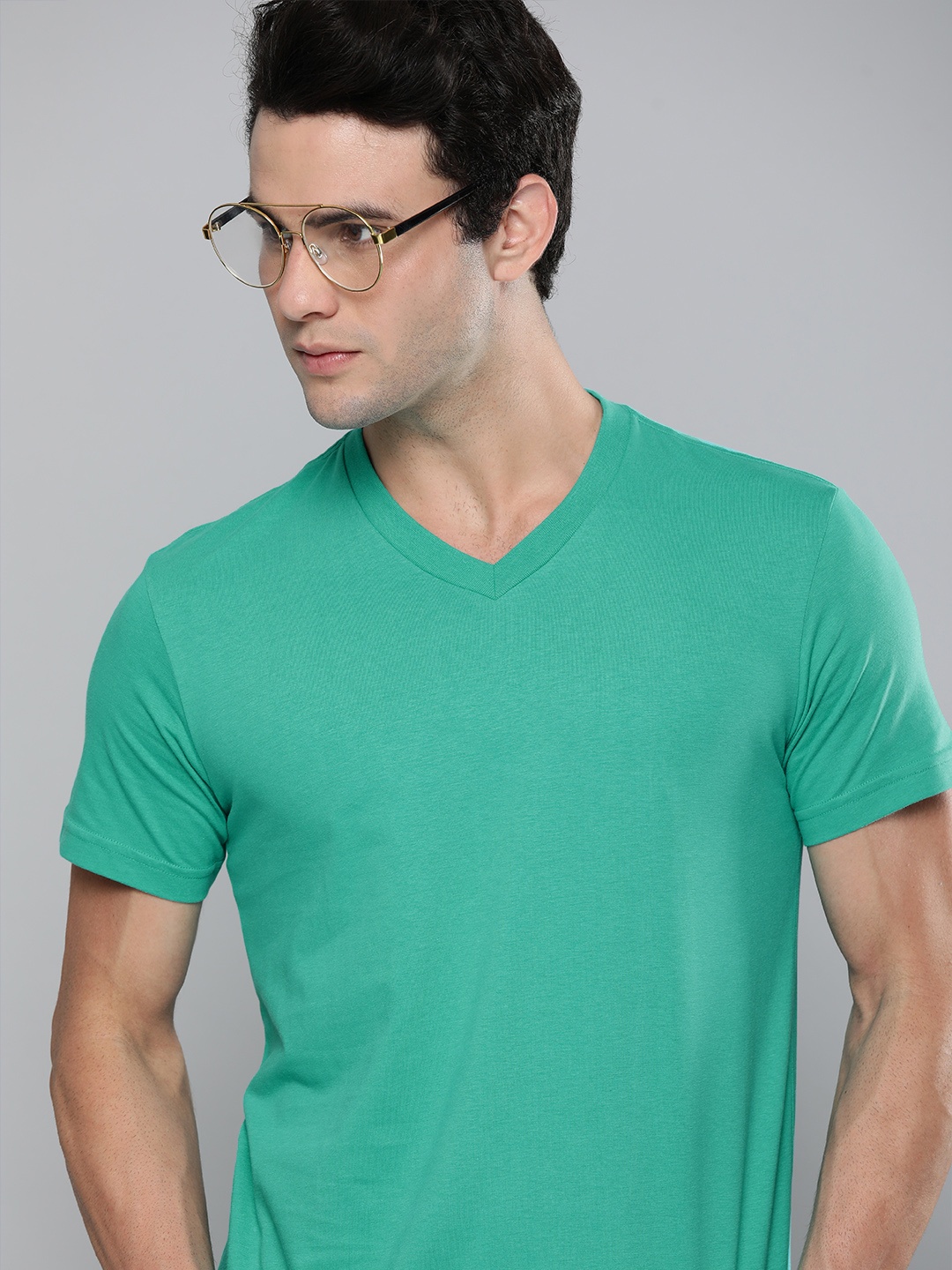 

Levis Men Green Solid Cotton Rich V-Neck T-shirt