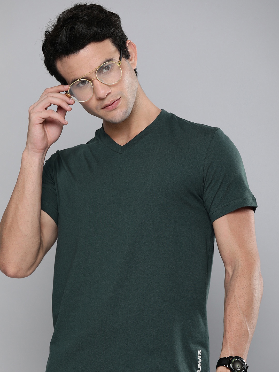 

Levis Men Sea Green Solid V-Neck T-shirt