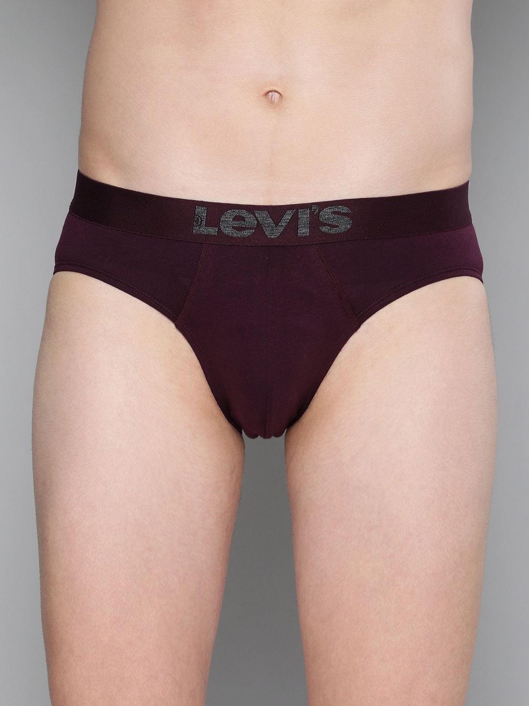 

Levi's 017 Brief for Men, Tag Free Comfort & Smartskin Technology, Burgundy