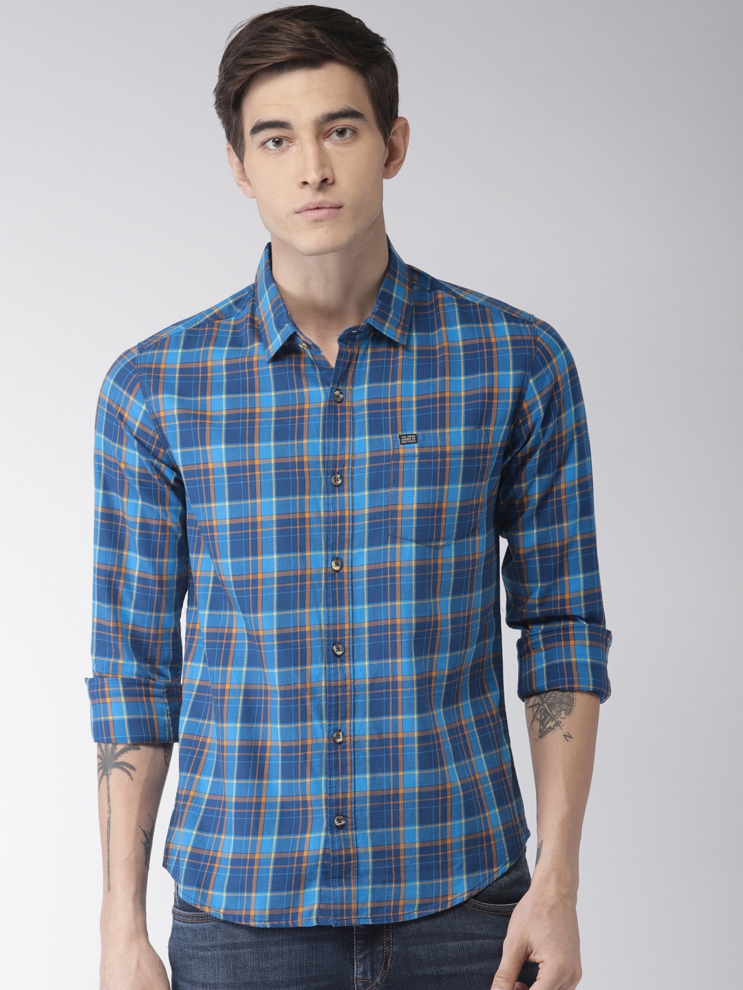 

The Indian Garage Co Men Blue & Khaki Slim Fit Checked Casual Shirt