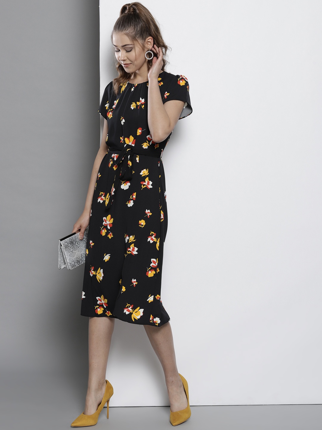 

DOROTHY PERKINS Women Black & Mustard Yellow Printed A-Line Dress