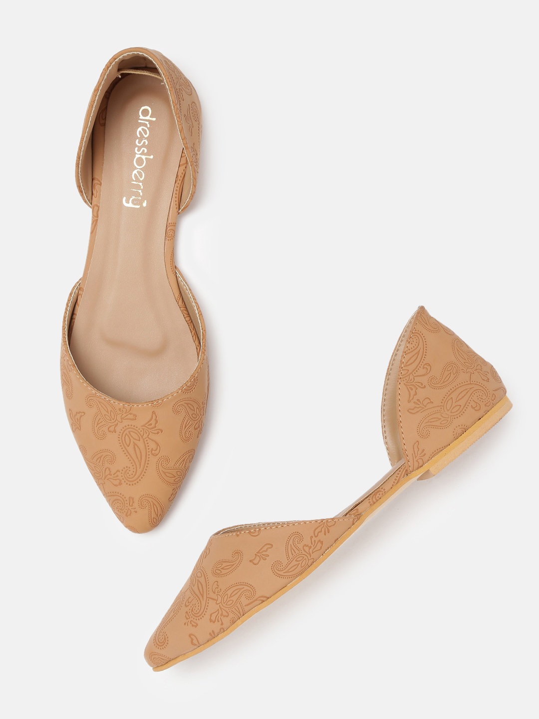 

DressBerry Women Tan Brown Printed Ballerinas