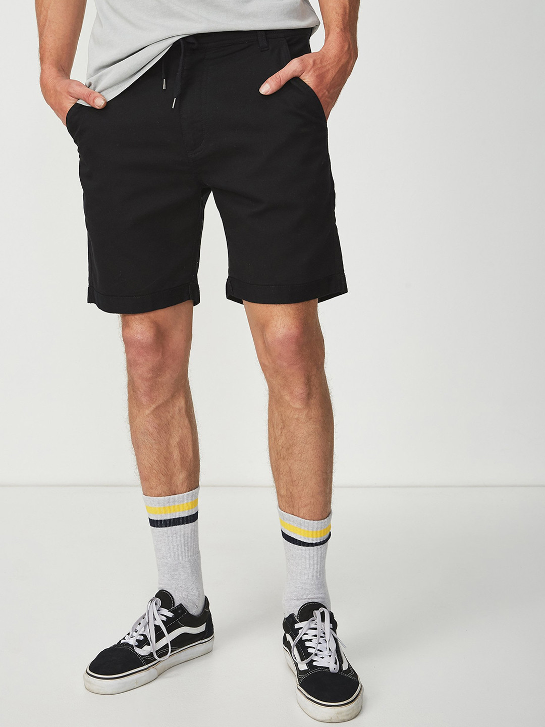 

COTTON ON Men Black Solid Regular Fit Regular Shorts