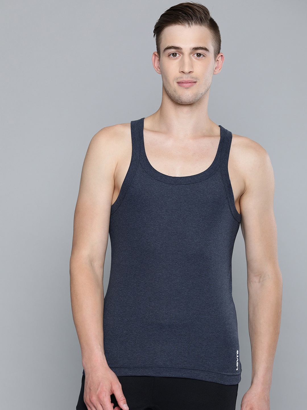 

Levi's 015 Sports Vest for Men with Side Branding, Comfort & Smartskin Technology, Navy blue