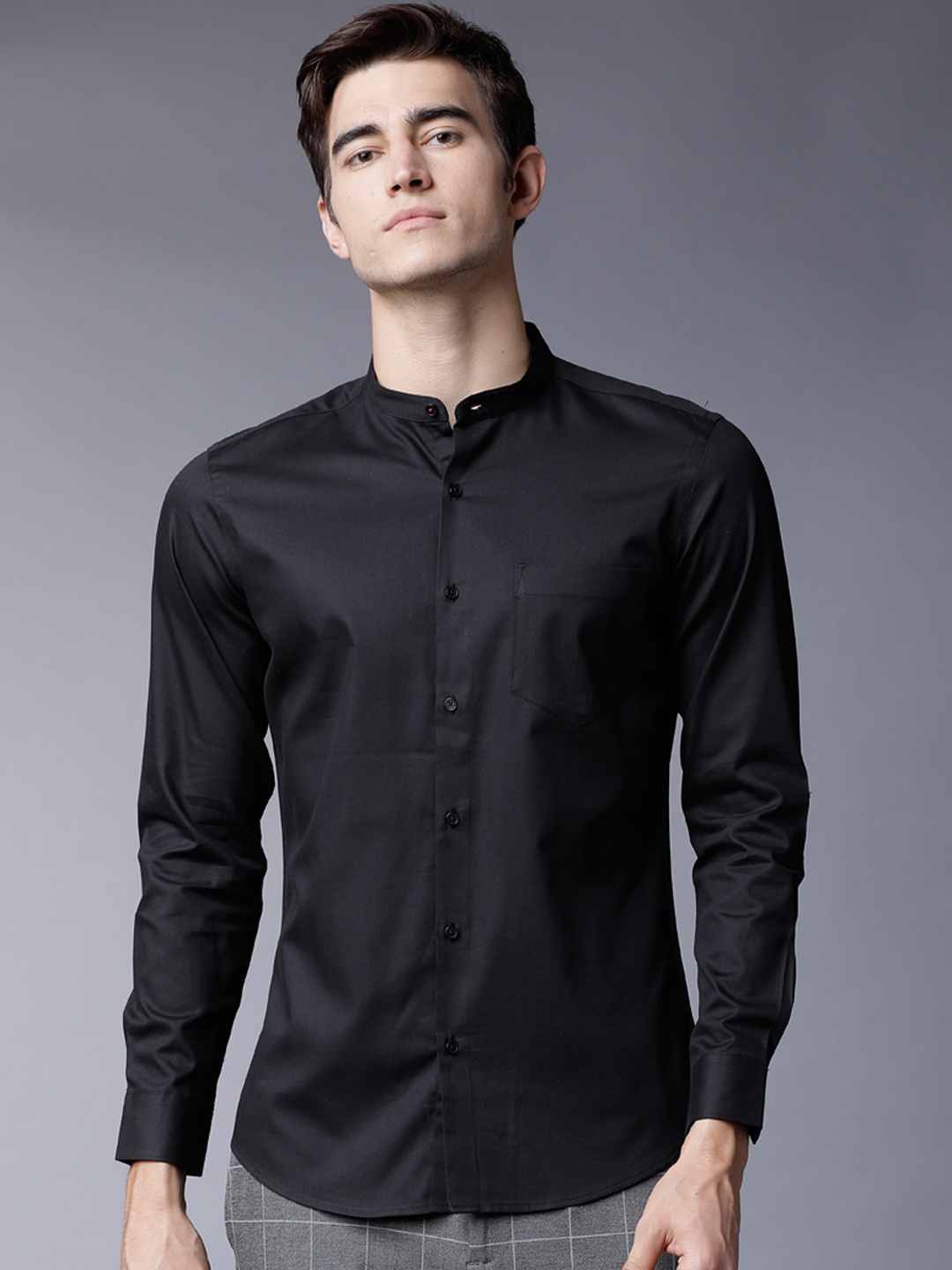 

Black coffee Men Black Slim Fit Solid Casual Shirt