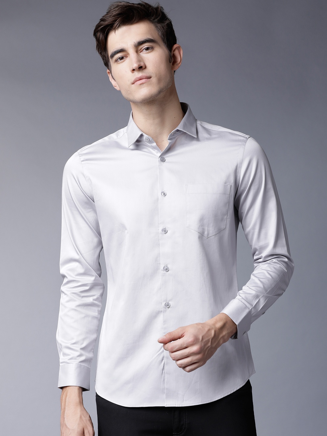

Black coffee Men Grey Slim Fit Solid Casual Shirt