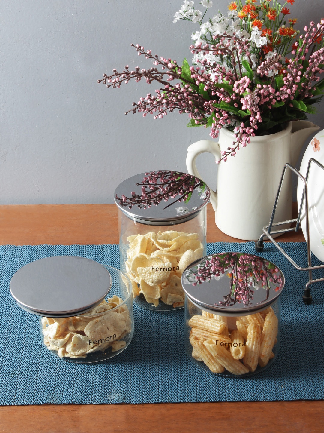 

Femora Set of 3 Borosilicate Glass Air Tight Jars with Silver Metalic Lid, Transparent