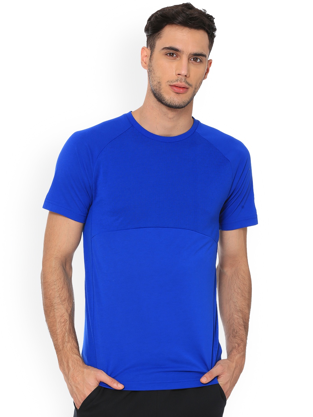 

Puma Men Blue Solid Round Neck Evostripe Lite T-shirt