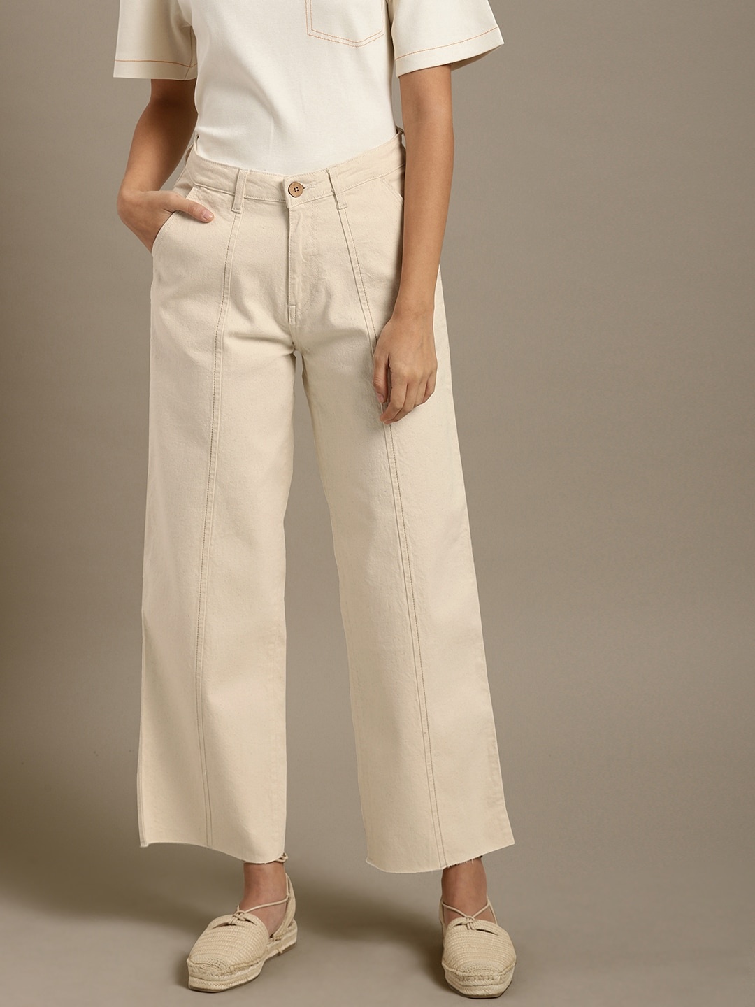 

ether Kora Collection Women Off-White Solid Sustainable Unbleached Fabric Clean Look Jeans