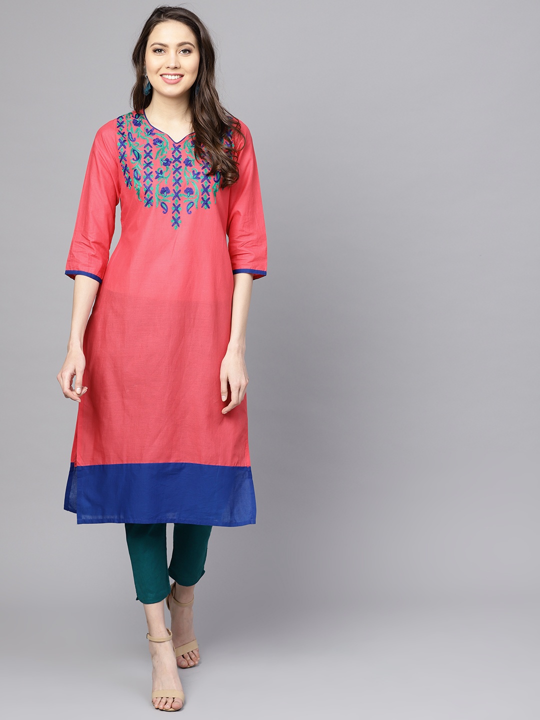 

ZOEYAMS Women Pink & Blue Yoke Design Straight Kurta