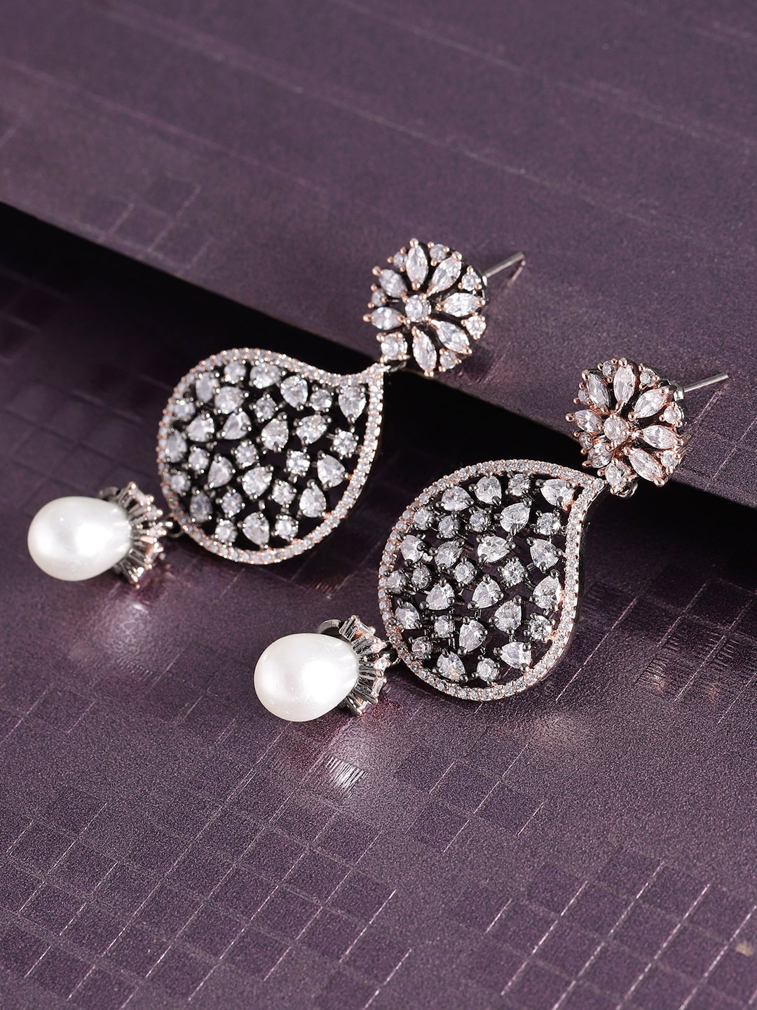 

Priyaasi Gunmetal-Toned & Rose Gold-Toned Rhodium-Plated Contemporary Drop Earrings, Metallic