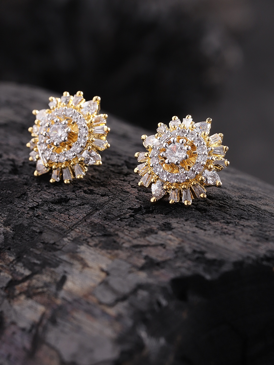

Priyaasi Gold-Toned Gold-Plated Contemporary Studs