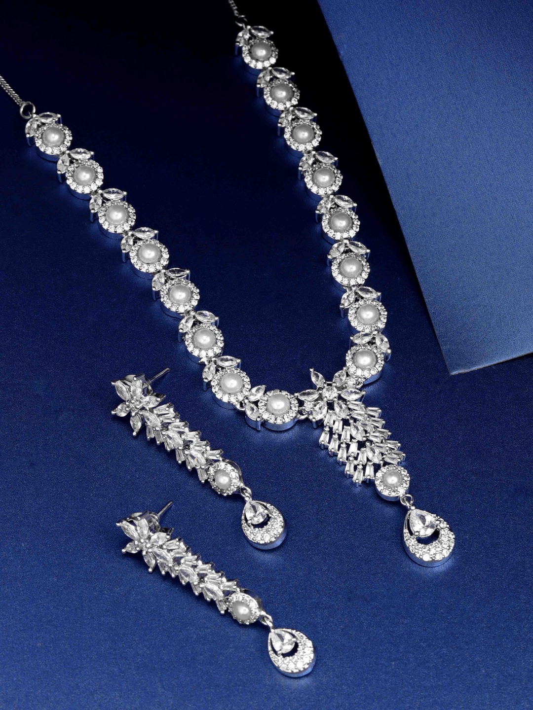 

Priyaasi Off-White Silver-Plated Stone-Studded Jewellery Set