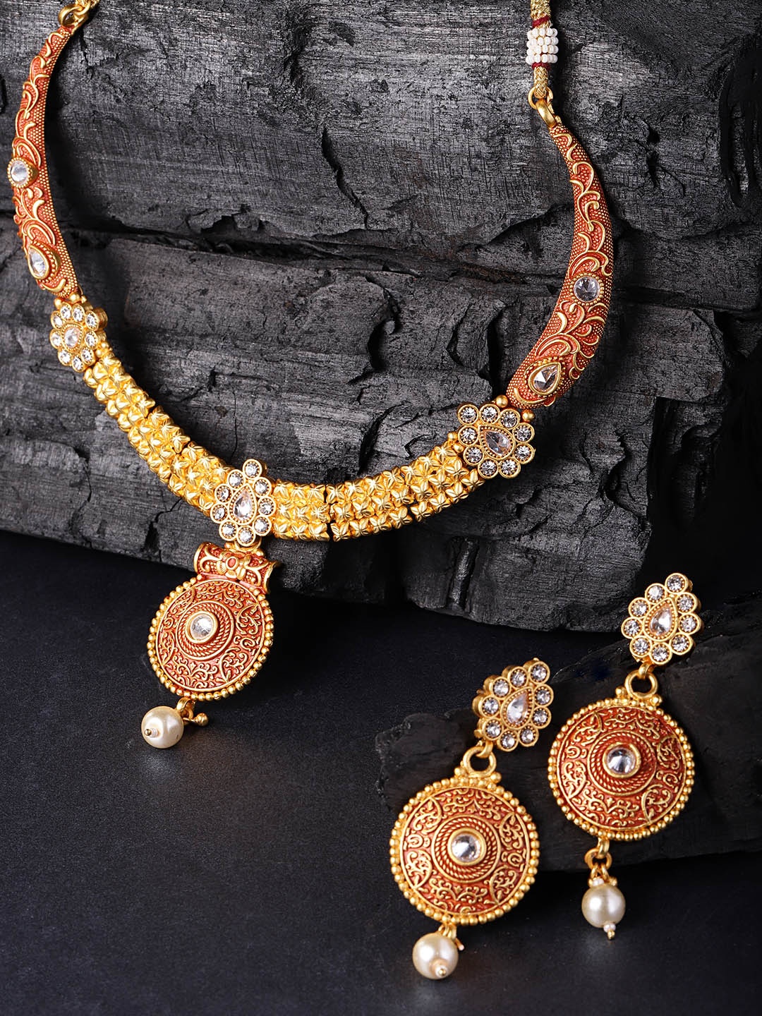 

Zobby Gold-Plated Handcrafted Stone-Studded Jewellery Set