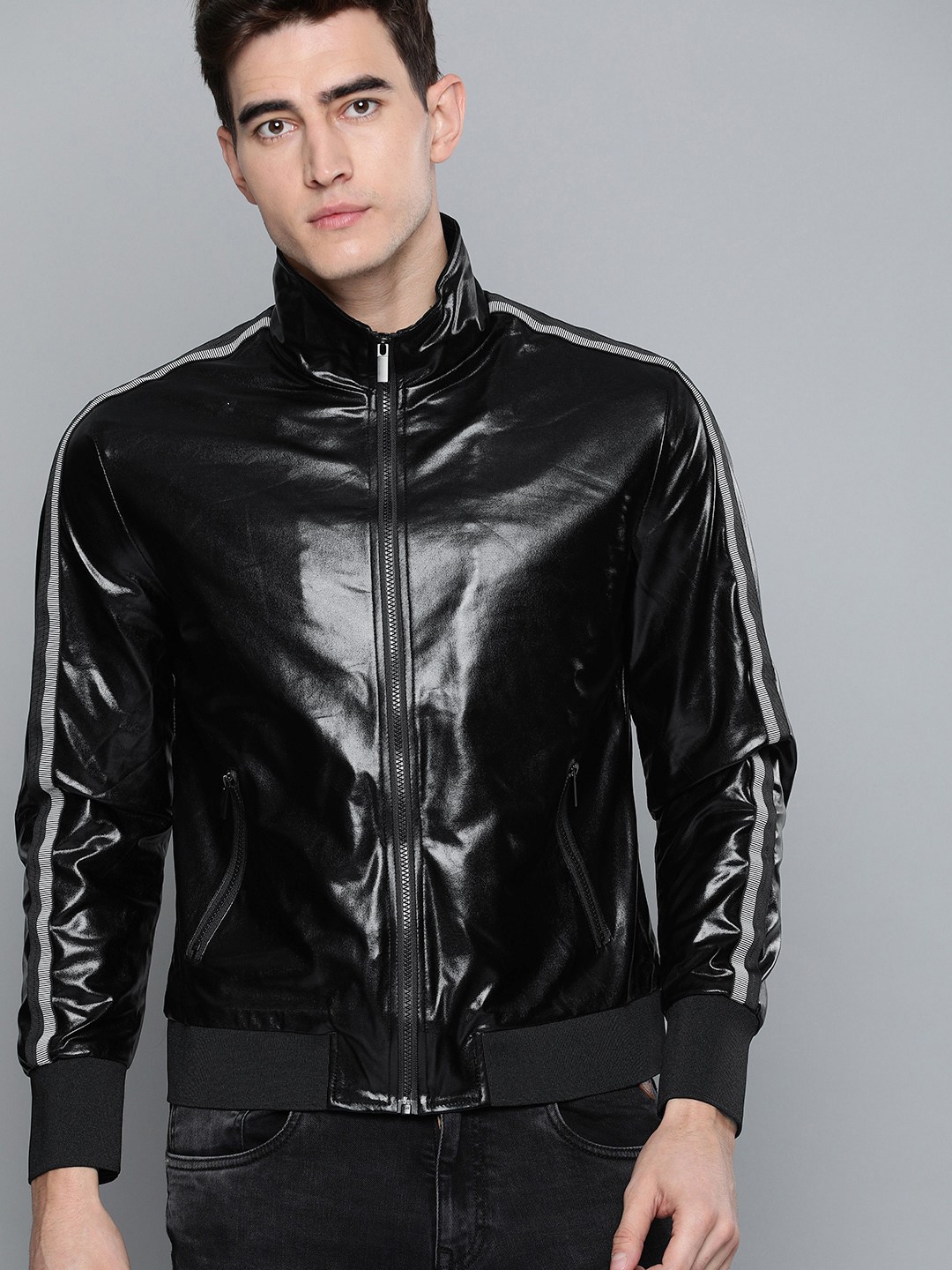 

Harvard Men Black Solid Bomber Jacket