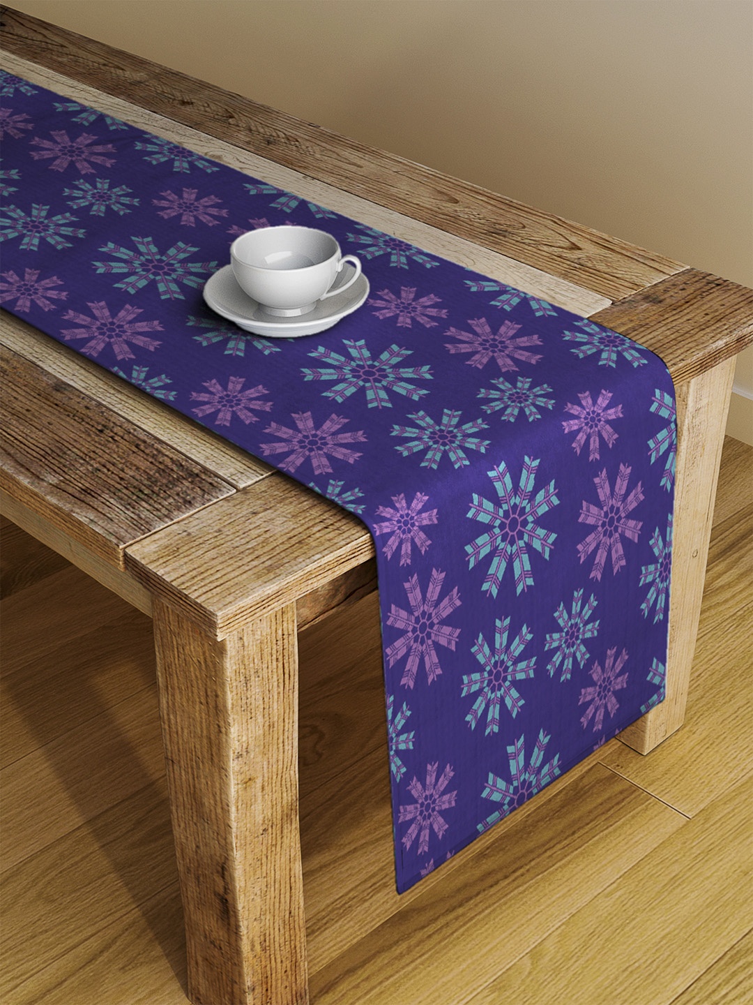 

Alina decor Blue & Pink Digitally Printed Table Runner