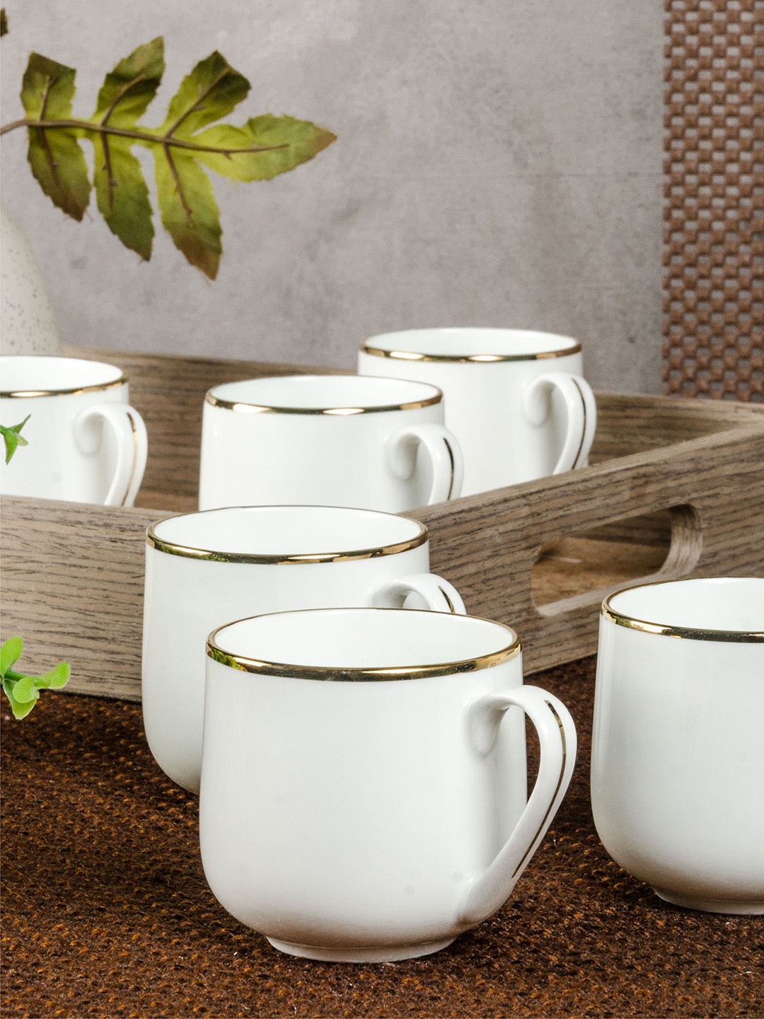 

SONAKI White Solid Bone China Set