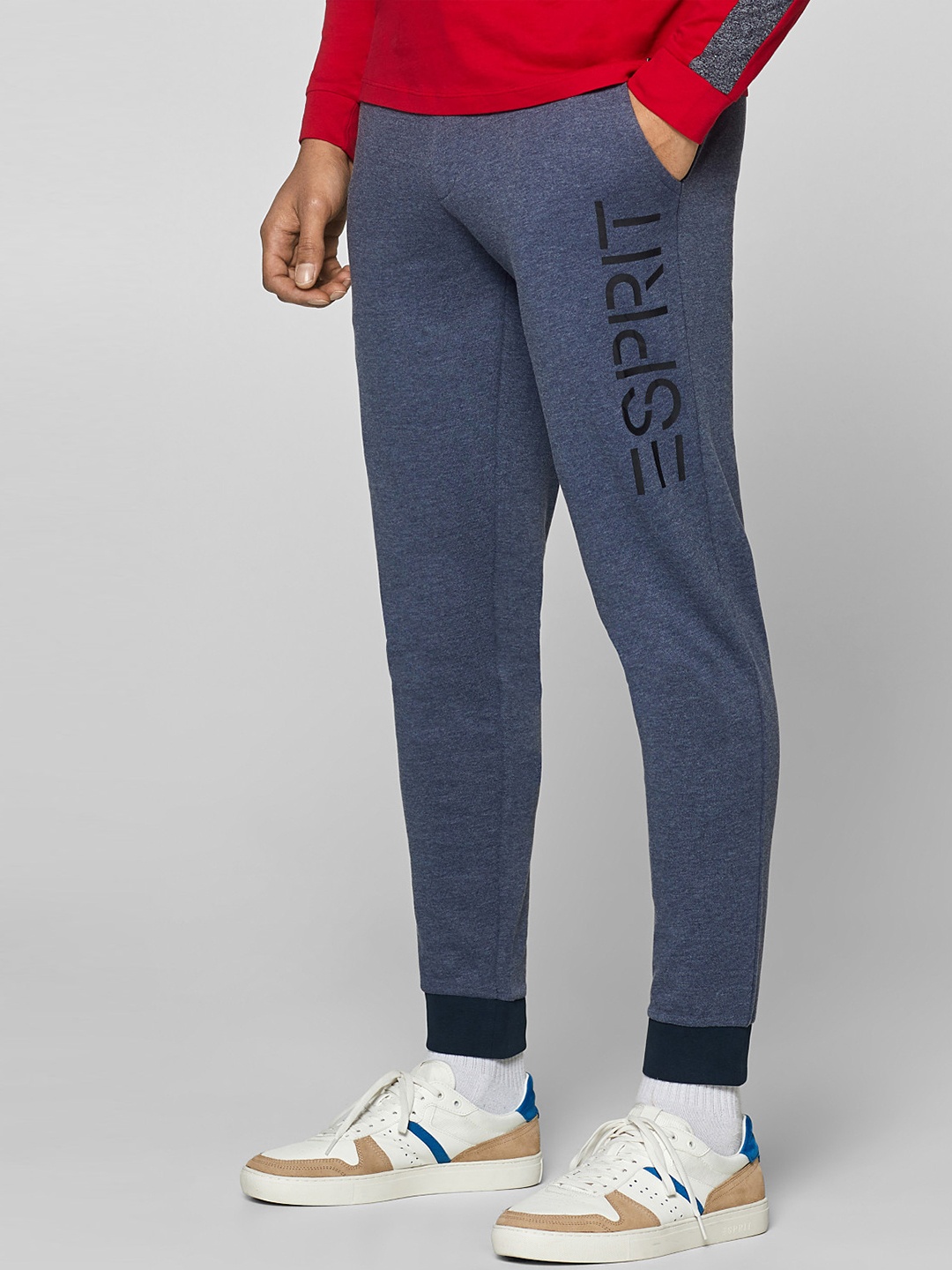 

ESPRIT Men Blue Solid Joggers