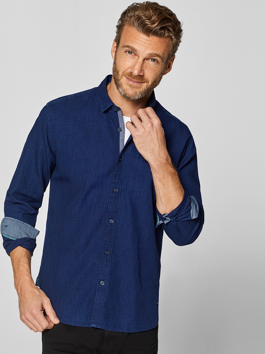 

ESPRIT Men Navy Blue Regular Fit Self-Checked Casual Shirt