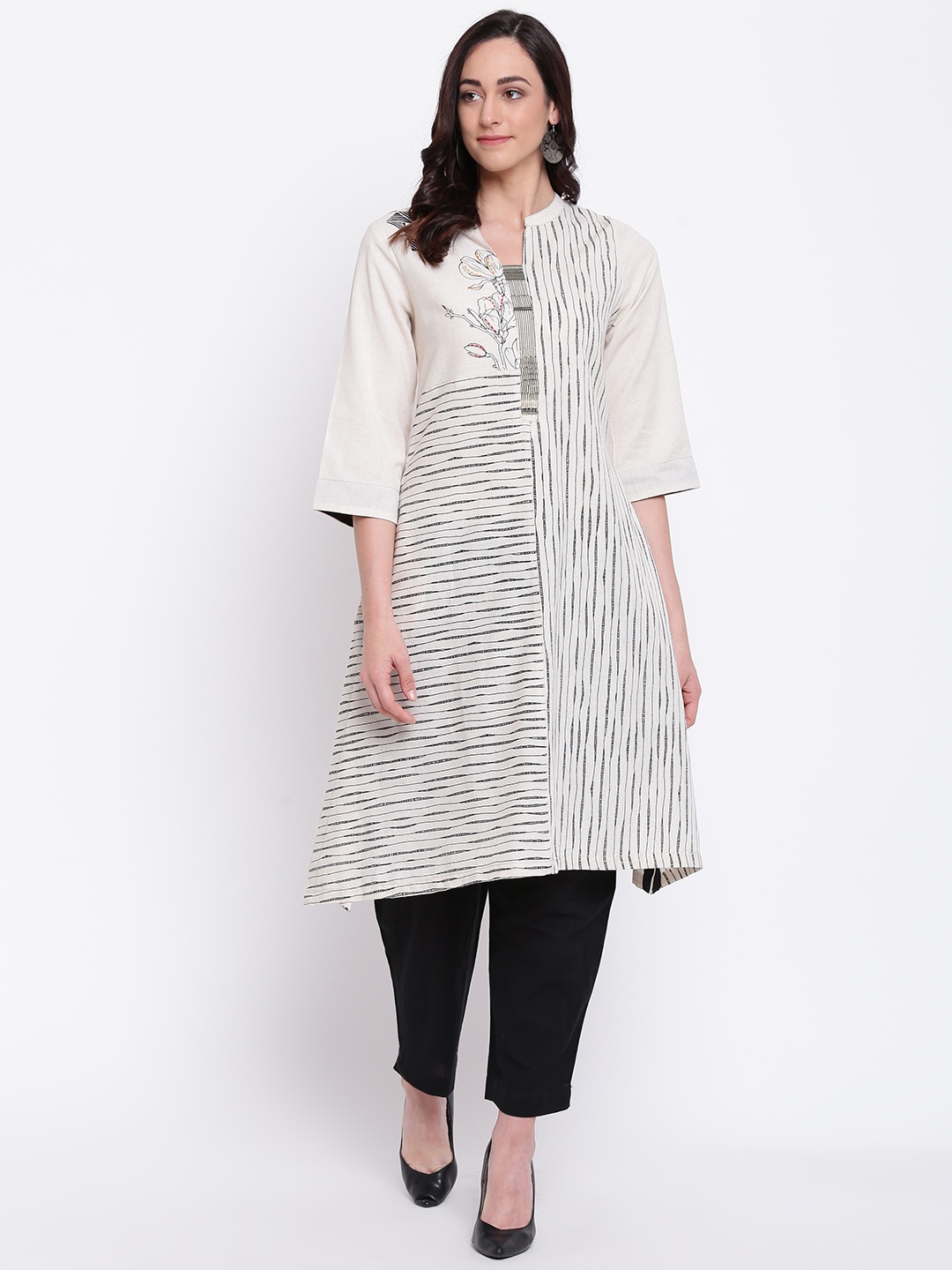 

Biba Women Beige & Black Striped Straight Kurta