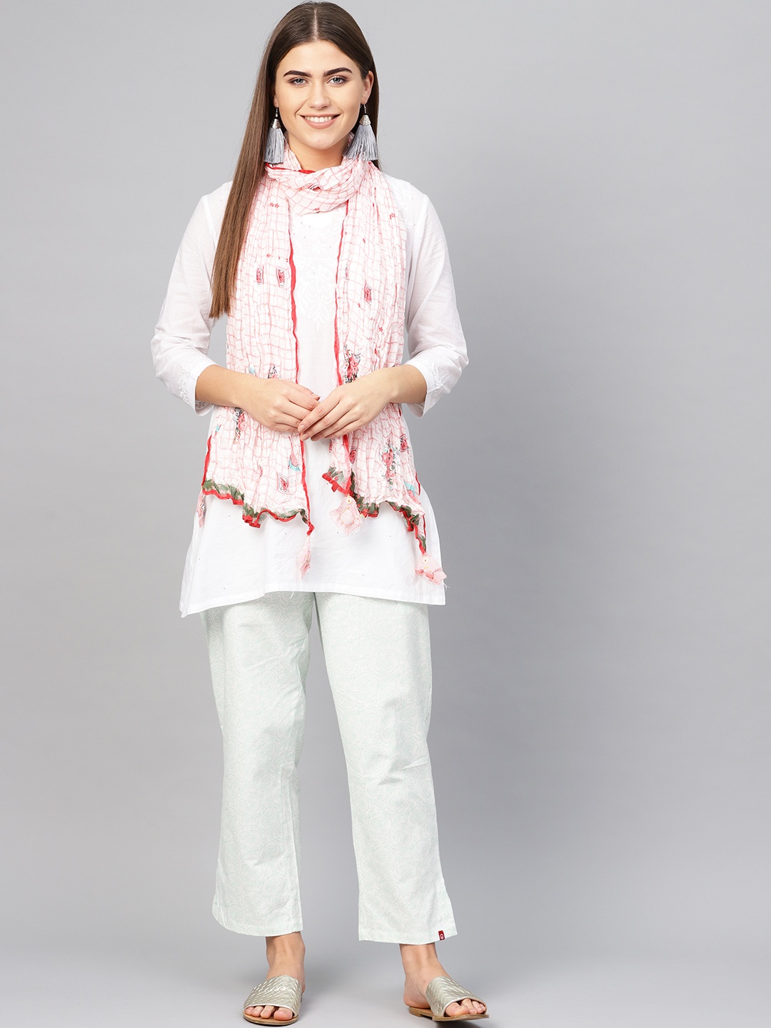 

Biba Women White & Coral Red Crinkled Checked Dupatta