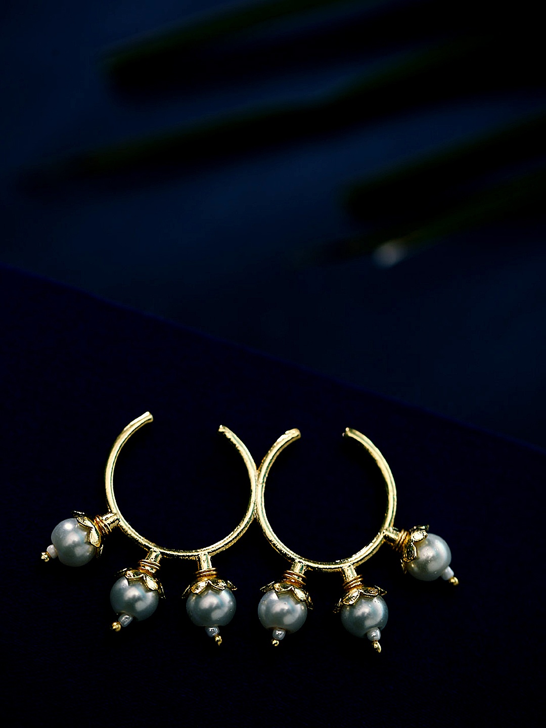 

Voylla Women Gold-Plated & Off-White Pearl Beaded Adjustable Dual-Finger Ring
