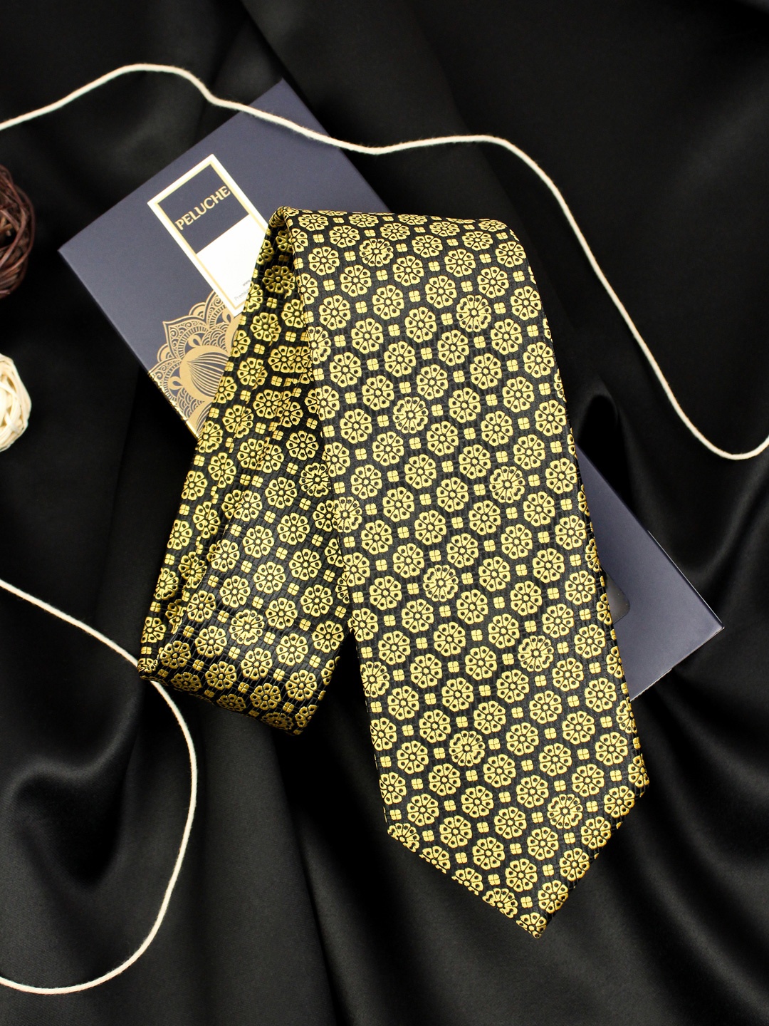 

PELUCHE Brown & Yellow Printed Broad Tie