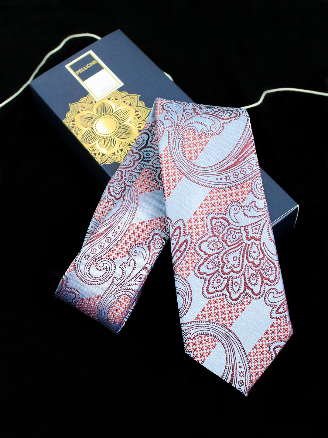 

PELUCHE Blue & Red Printed Broad Tie