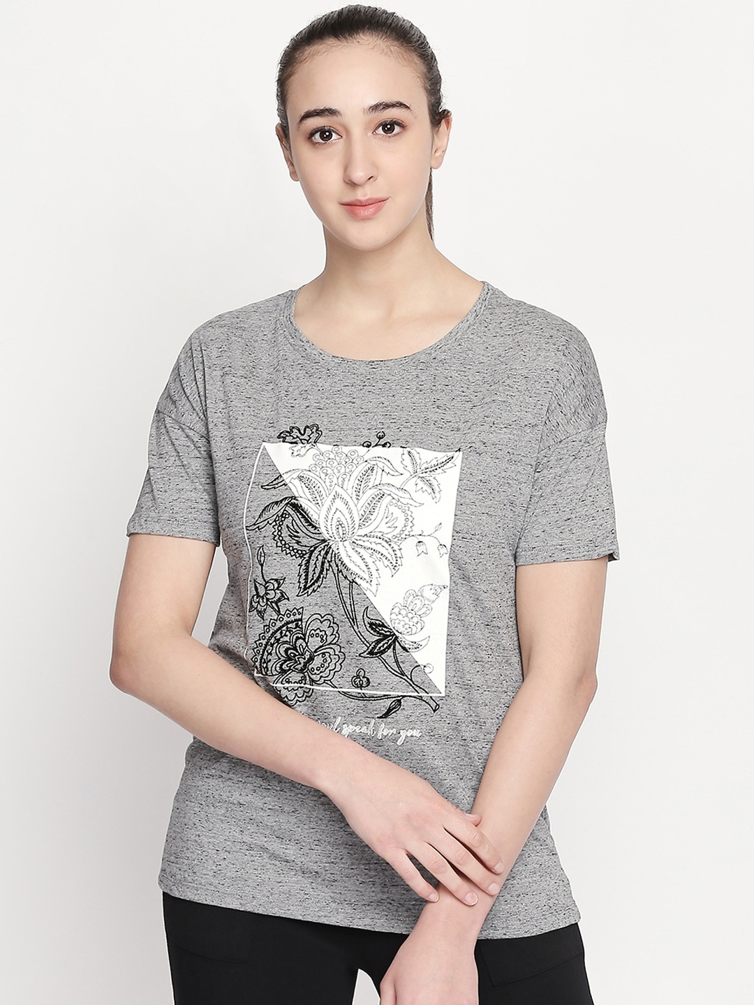 

Ajile by Pantaloons Women Grey Printed Round Neck T-shirt
