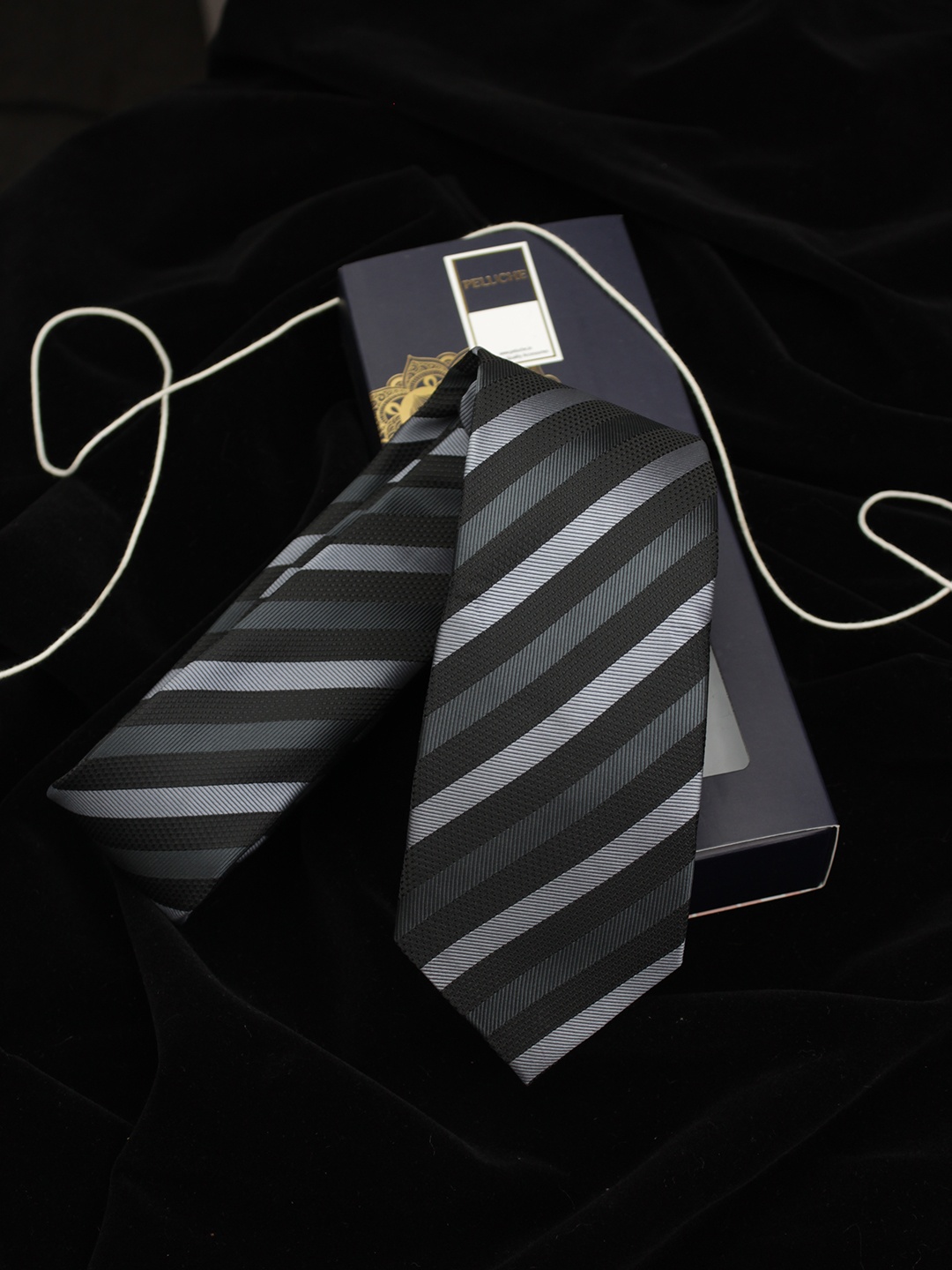 

PELUCHE Black & Grey Striped Broad Tie