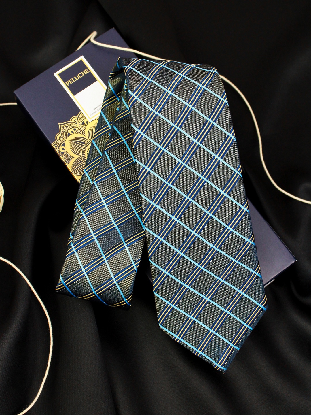 

PELUCHE Grey & Blue Checked Broad Tie
