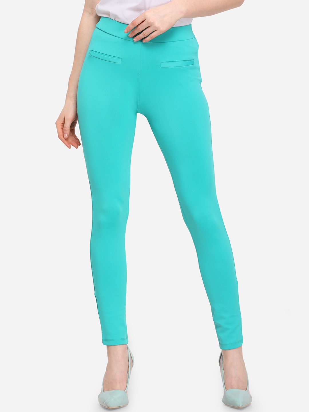 

Smarty Pants Women Green Solid Slim-Fit Jeggings