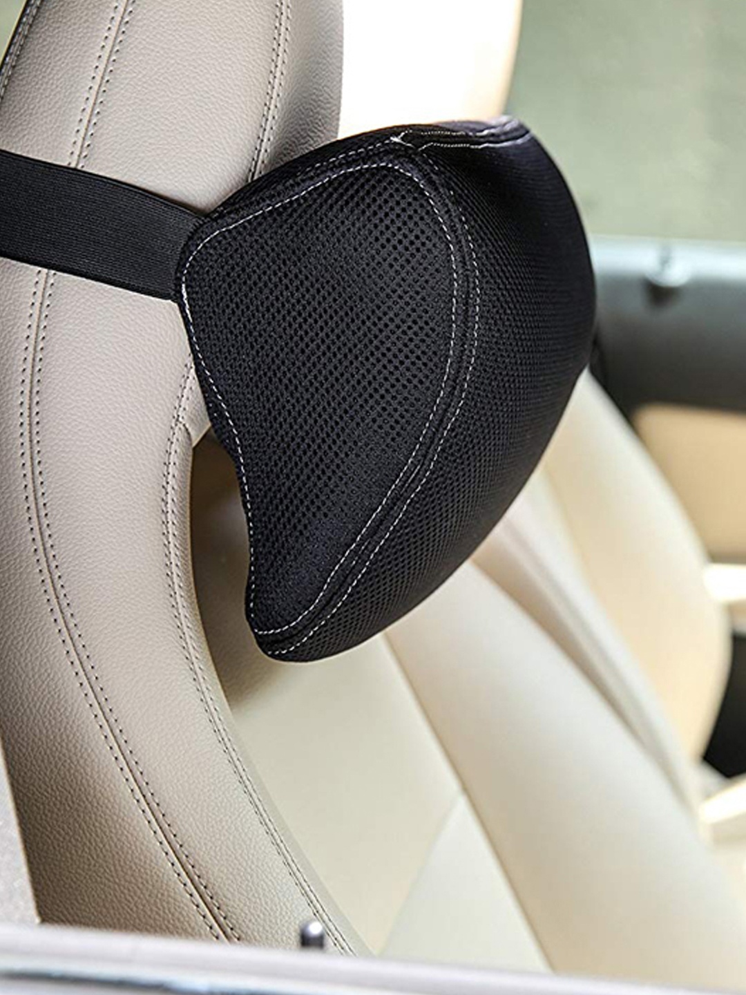 

The White Willow Black Head Car Neck Headrest Pillow