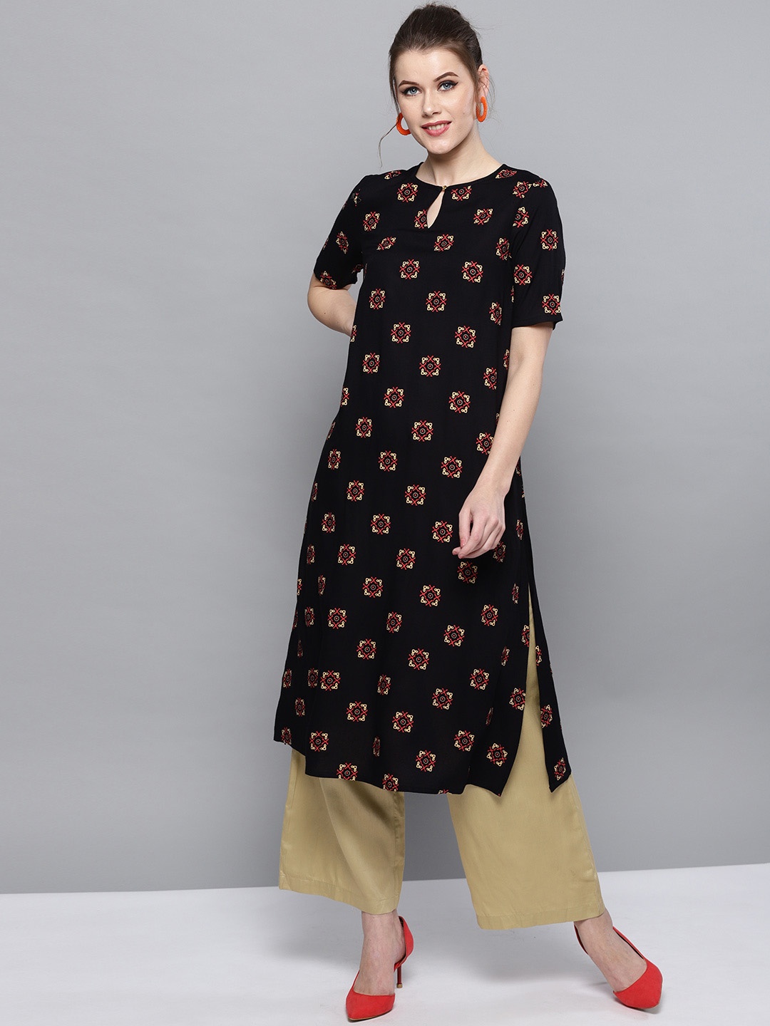 

STREET 9 Women Black & Beige Printed Kurta with Palazzos