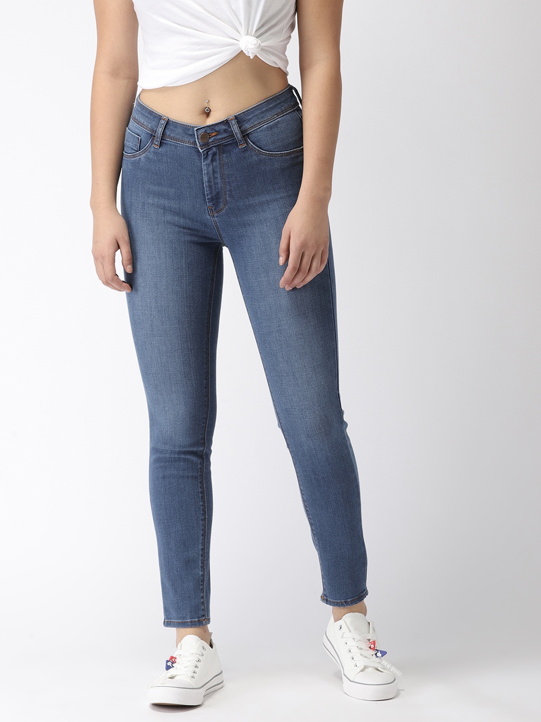 

Flying Machine Women Blue Betty Boyfriend Fit Mid-Rise Clean Look Stretchable Jeans