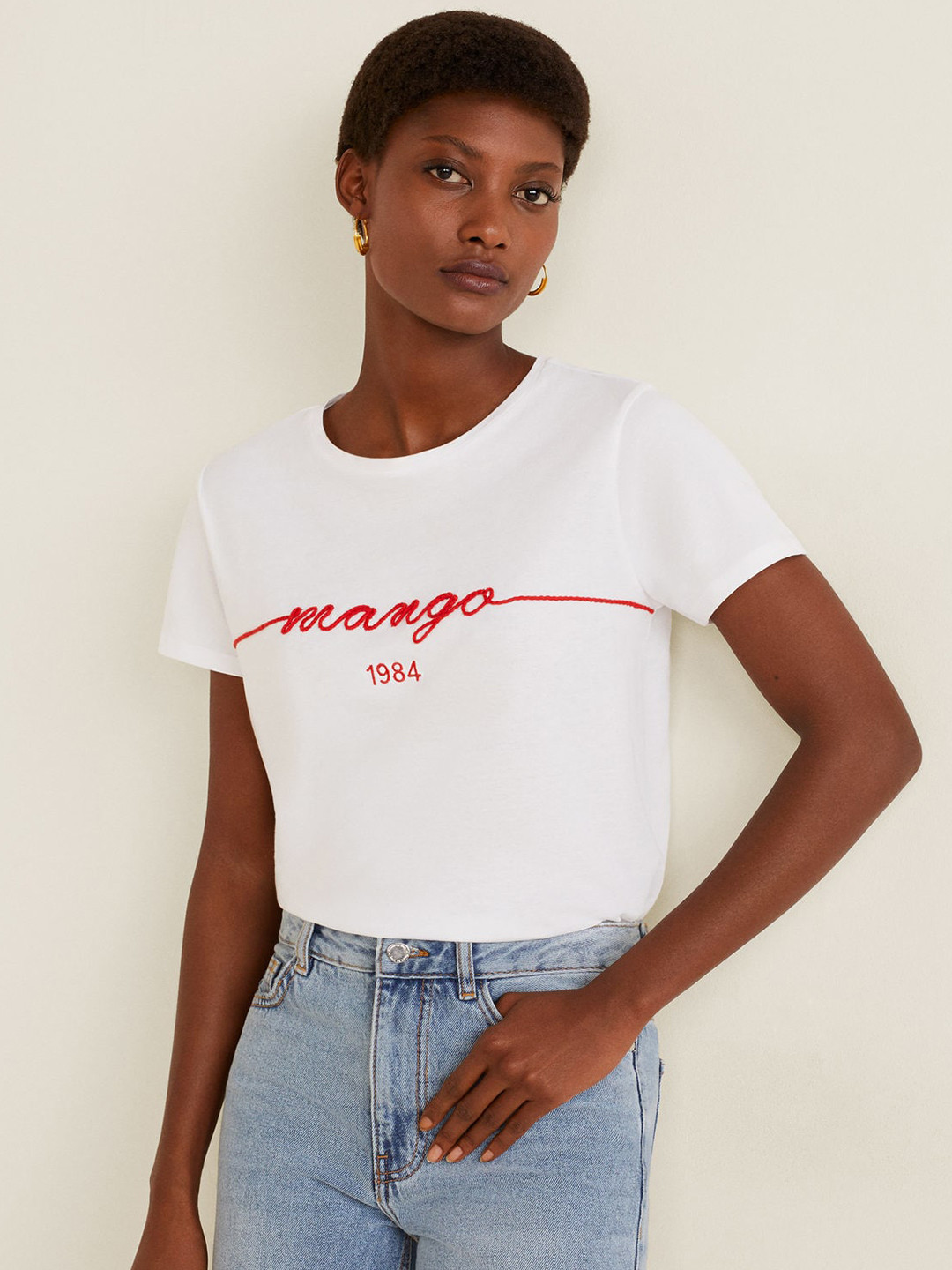 

MANGO Women White Solid Round Neck T-shirt