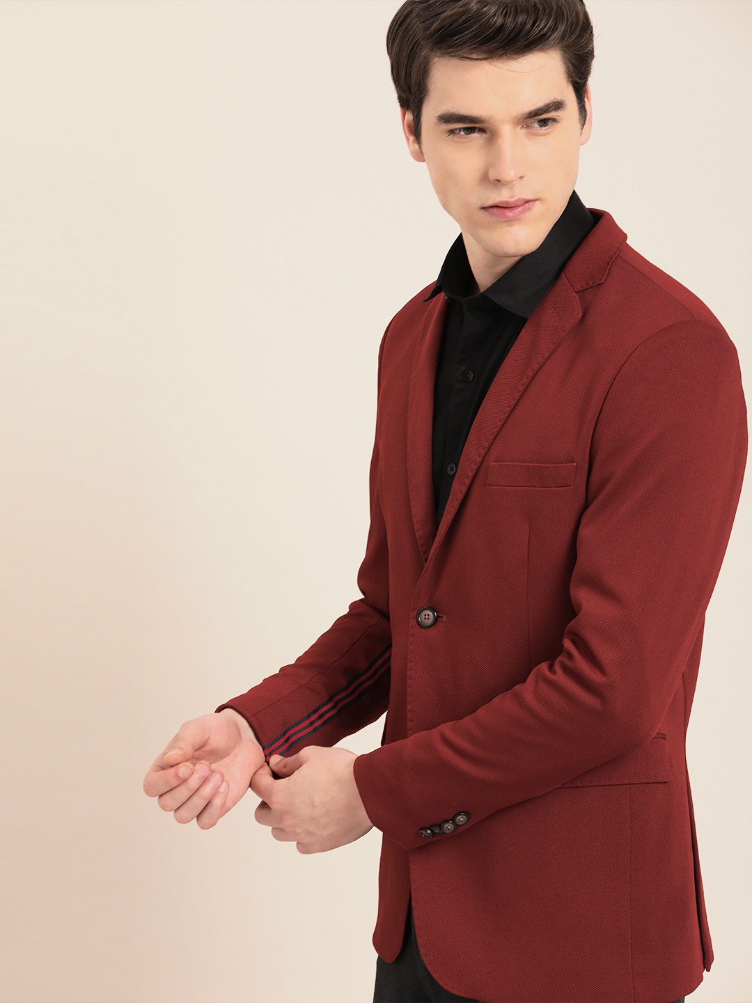 

INVICTUS Men Rust Brown Self-Design Slim Fit Single Breasted Casual Blazers