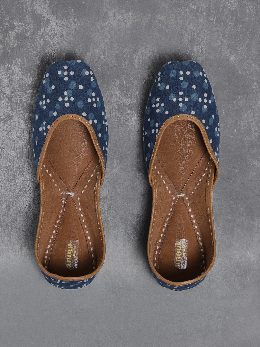 

Anouk Women Blue & Off-White Printed Mojaris