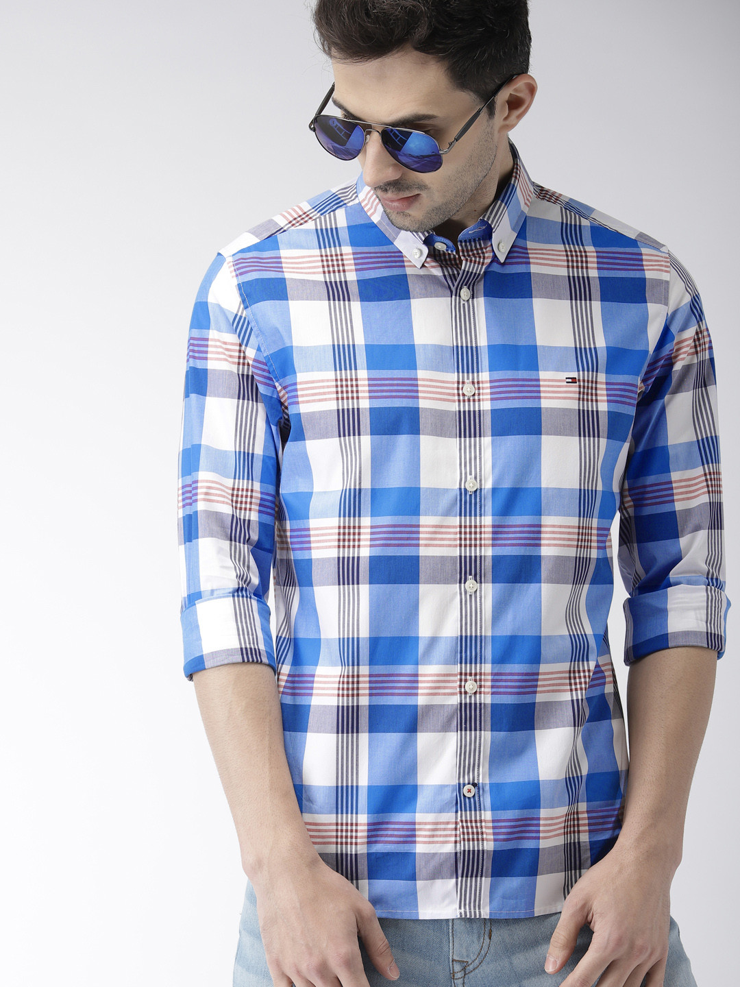 

Tommy Hilfiger Men Blue & White Slim Fit Checked Casual Shirt
