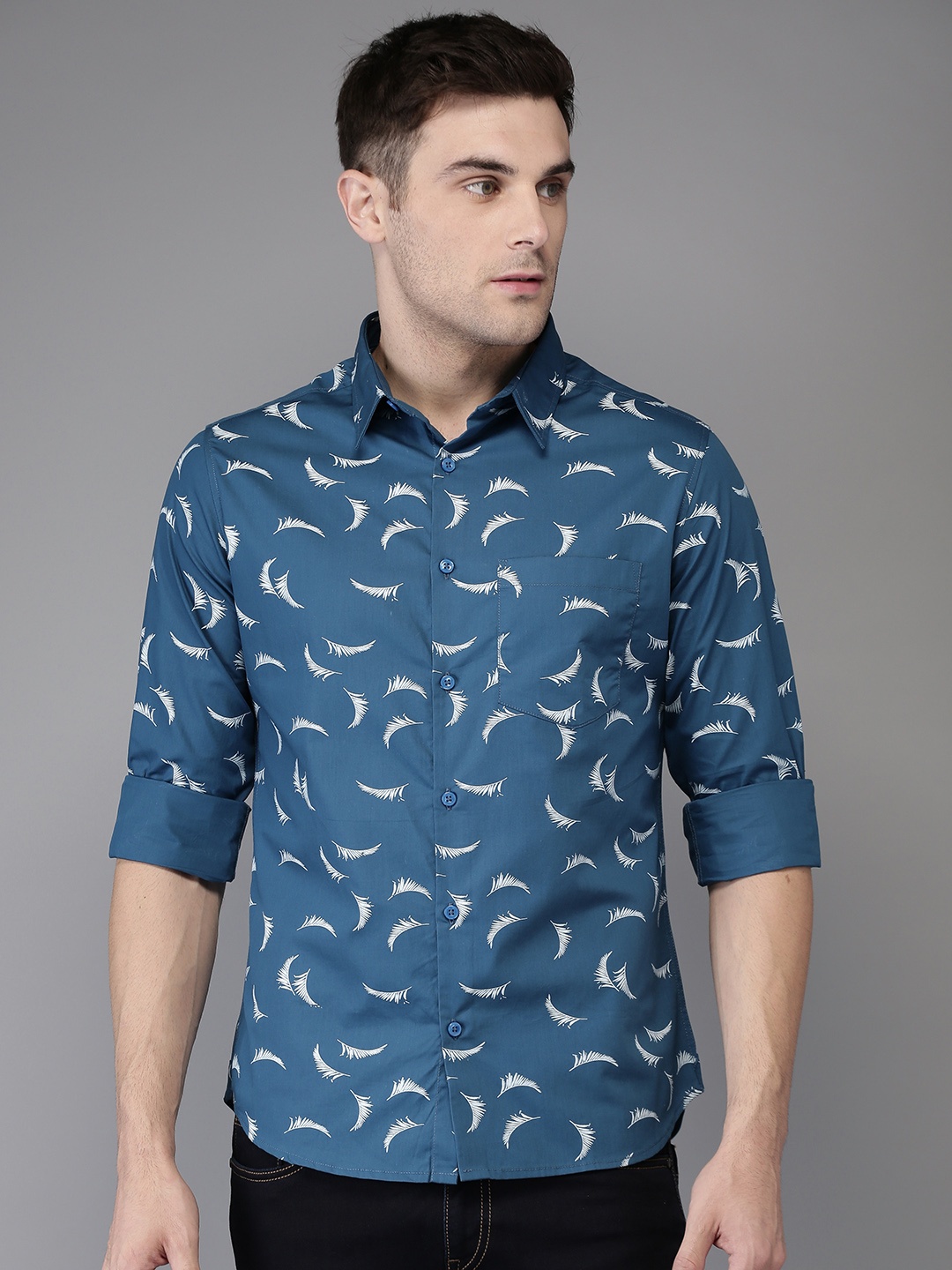 

Anouk Men Blue & White Regular Fit Printed Casual Shirt