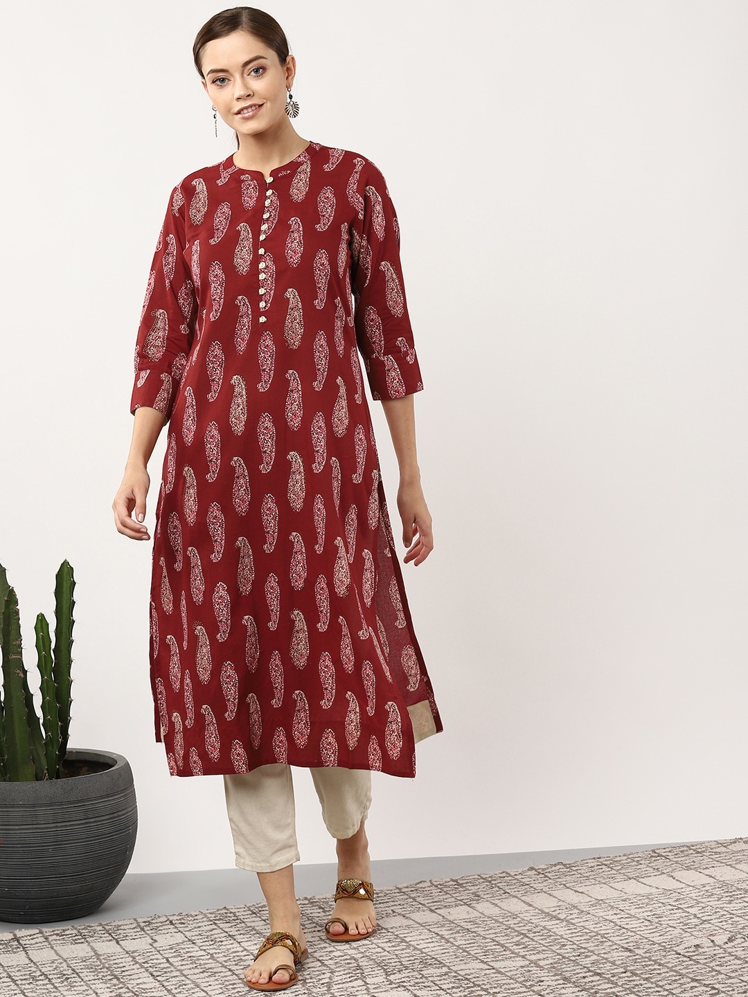 

Sangria Women Maroon & Beige Paisley Print Straight Kurta