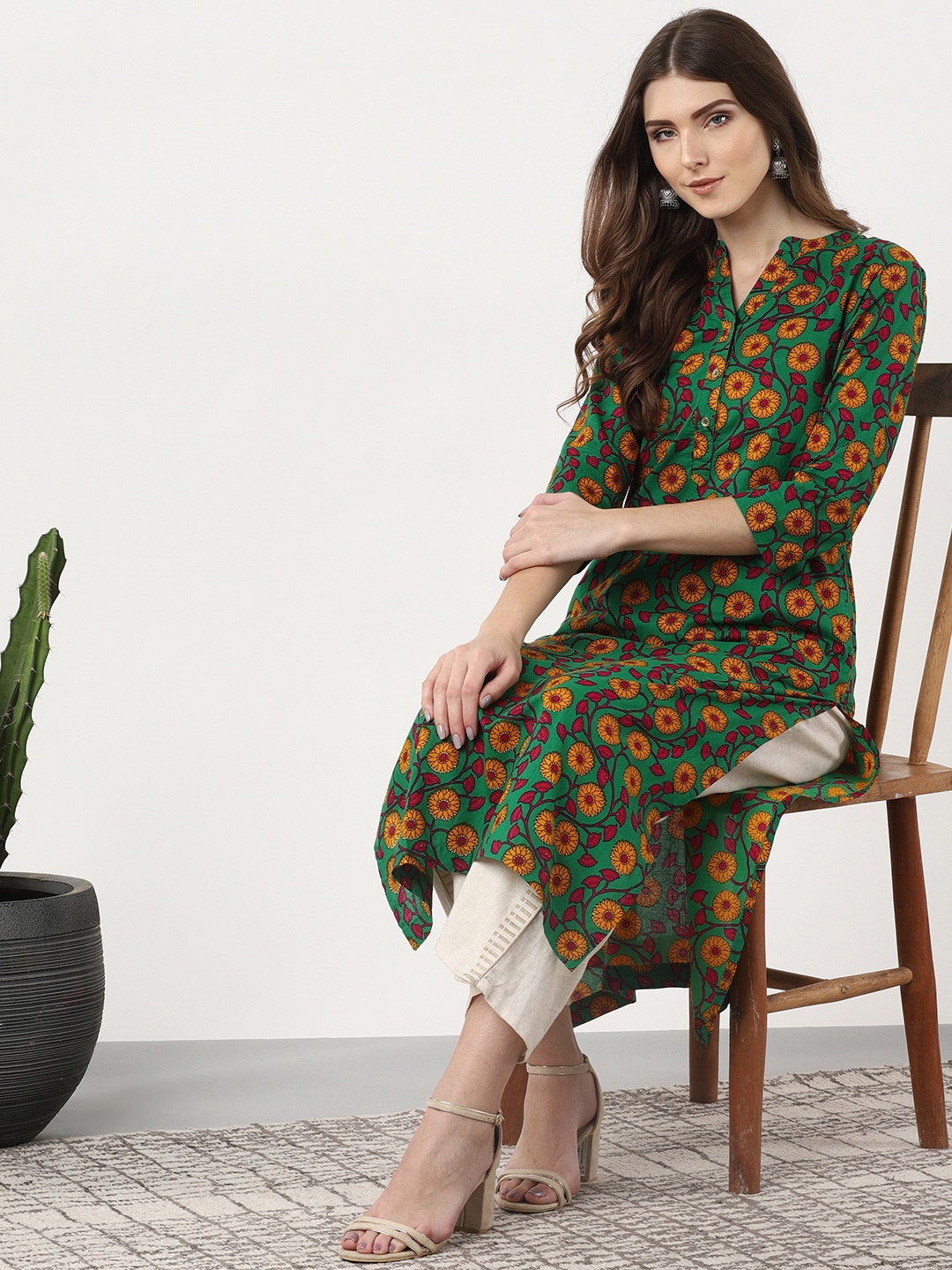 

Sangria Women Green & Mustard Yellow Printed Straight Kurta