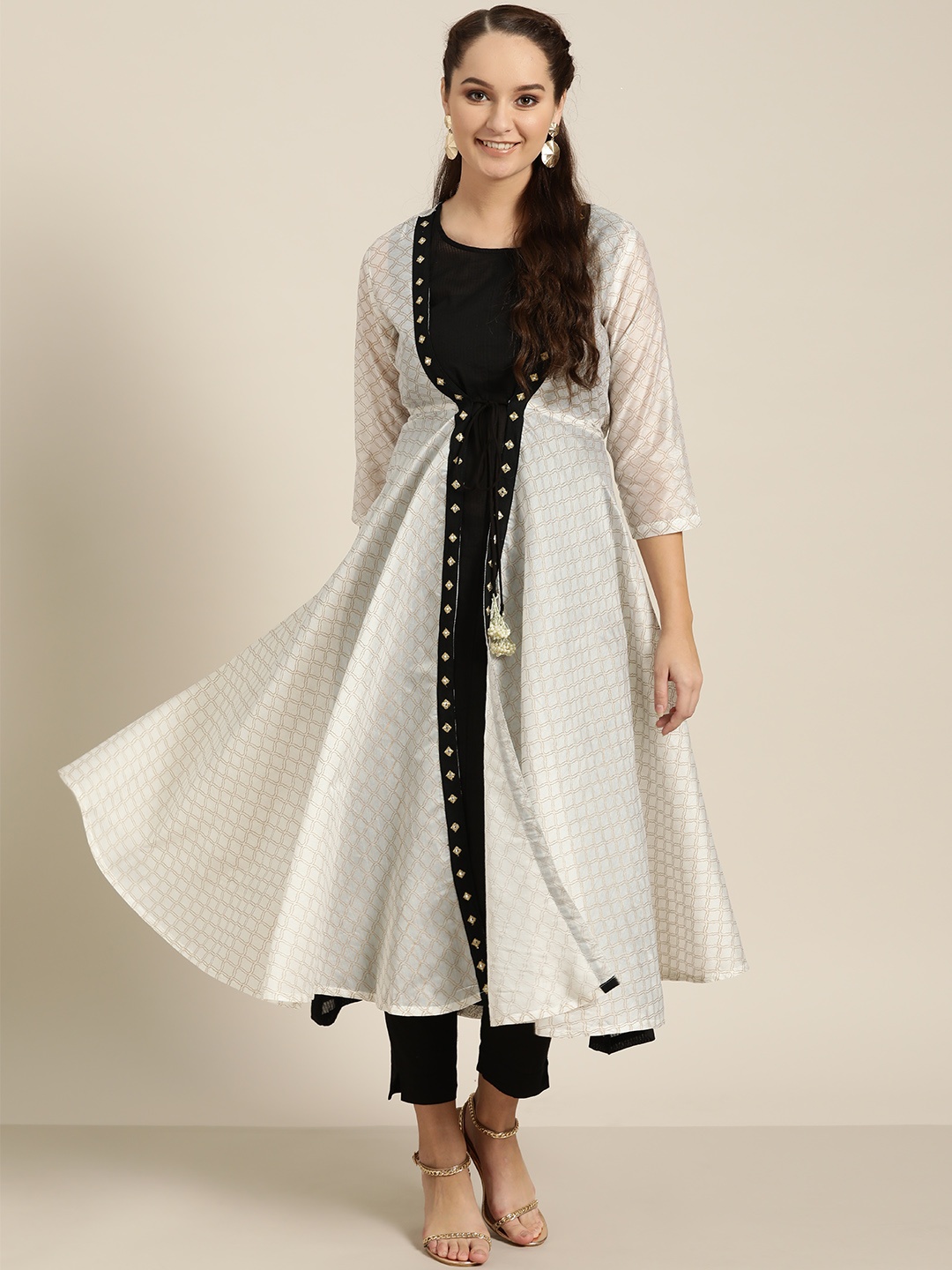 

Sangria Women White & Black Printed A-Line Layered Kurta